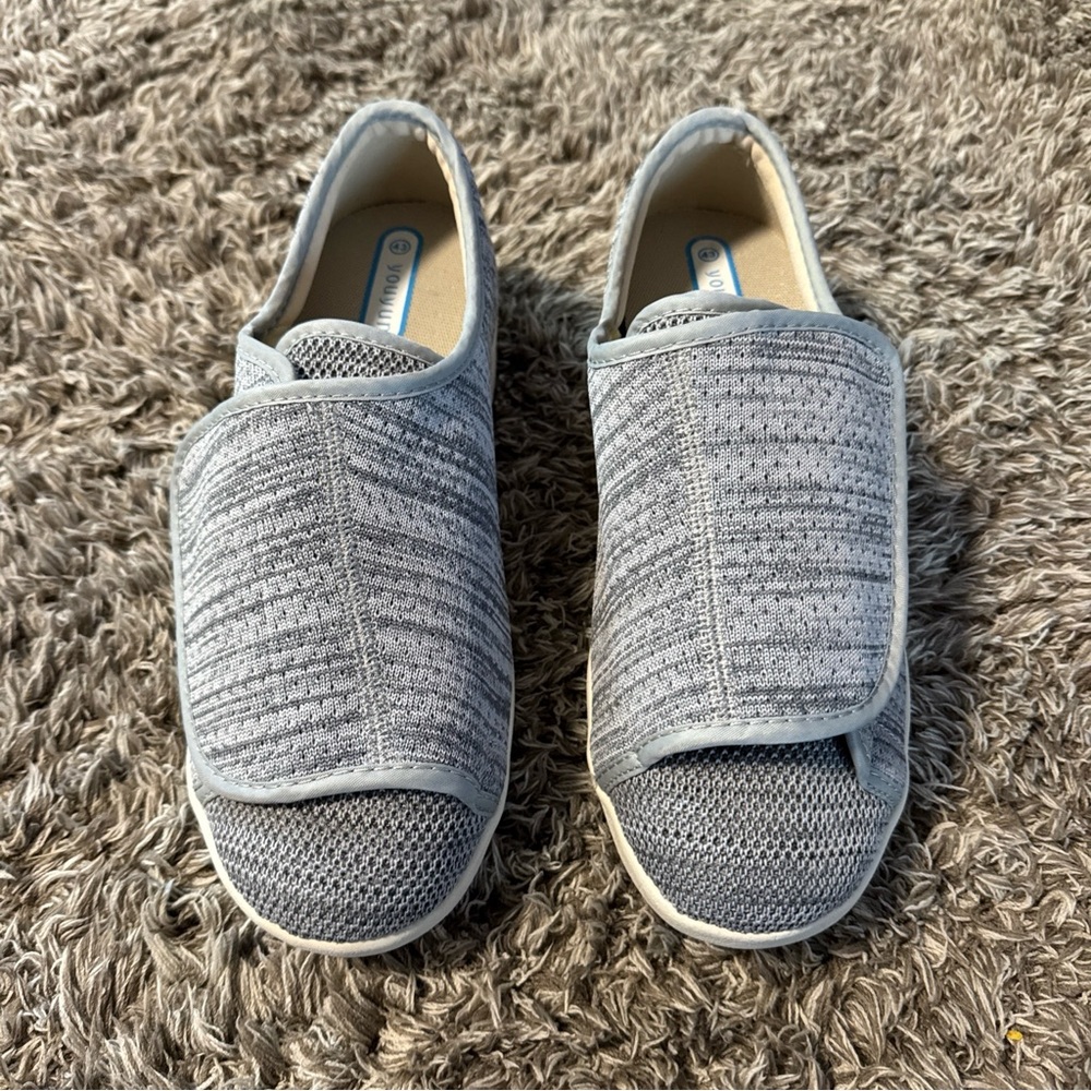 NWOB Youyun Diabetic Walking Shoes Gray Women’s 9 Men’s 8